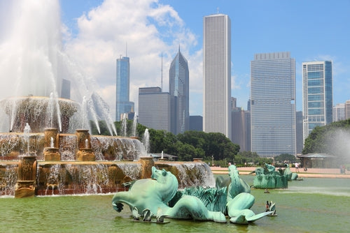 Chicago fountain and background