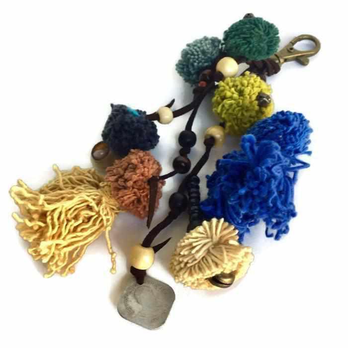 Hearts Pom Pom Zipper Pull Multicolor Tassel (Assorted) - Thailand – Lumily