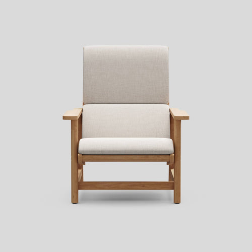 A studio photo of Leedo Deck Chair Sunbrella Putty / Chair