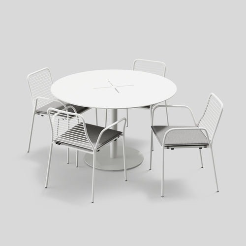 A studio photo of XY Dining Set White / Arm