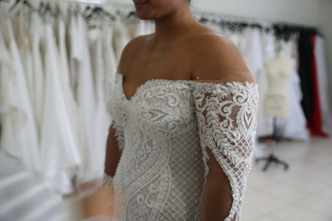 womans lace wedding dress