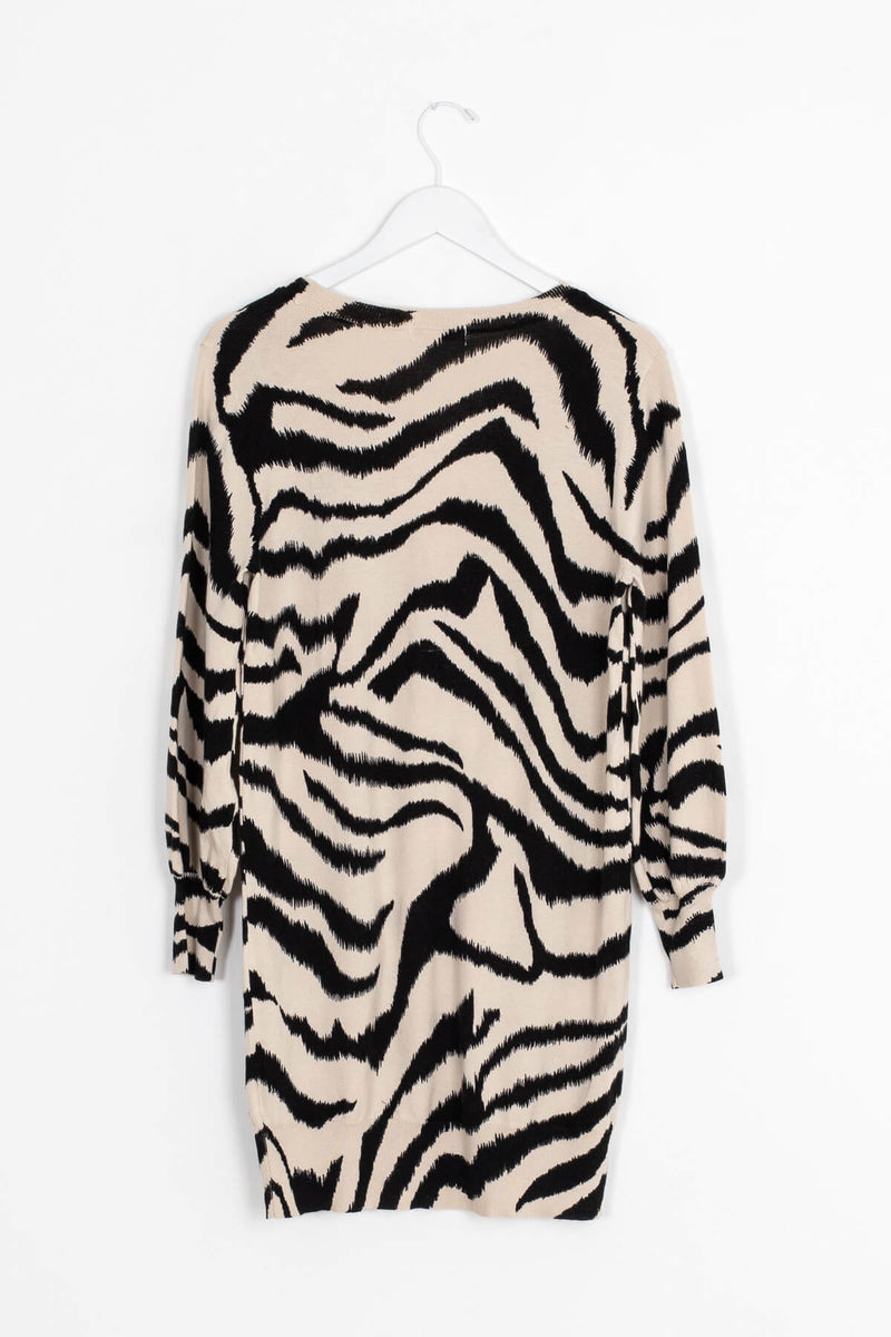mid length black and white cardi