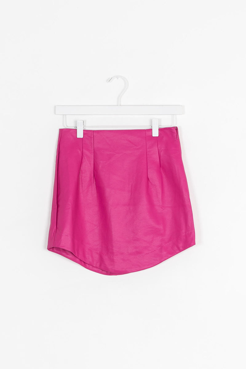 Women's pink faux leather mini skirt | Kariella