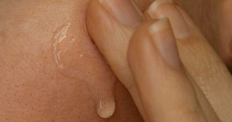 What Do Facial Oils Do for Skin?