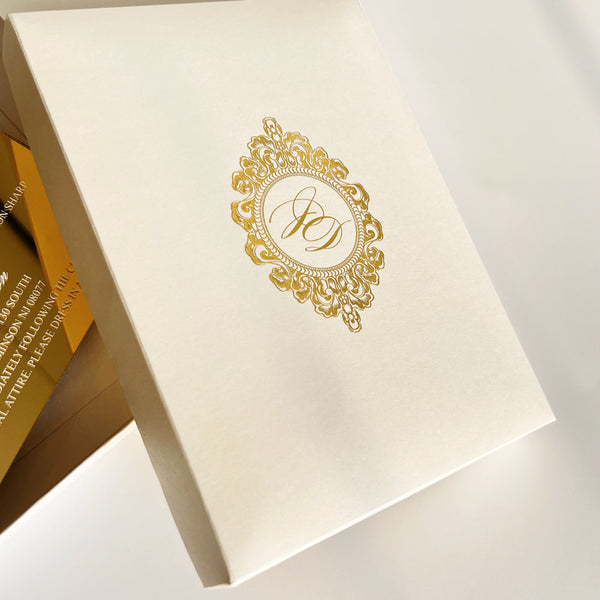 Elegant wedding card box. Mirrored gold/silver card box