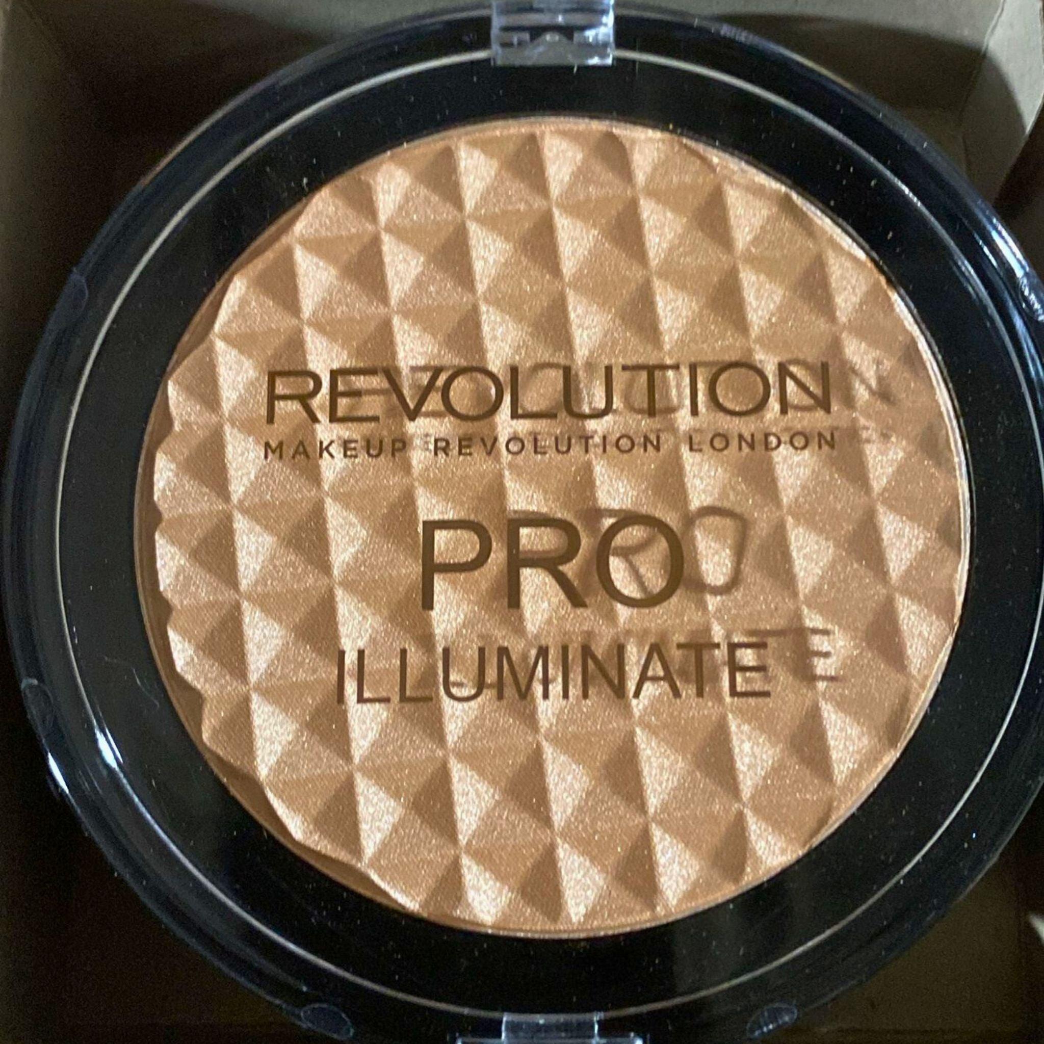 Revolution Makeup Revolution London Pro Illuminate 0.52OZ (30 Pcs Lot)