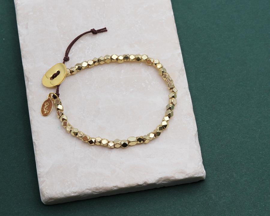 https://www.vibella.com/collections/new/products/amboise-bracelet