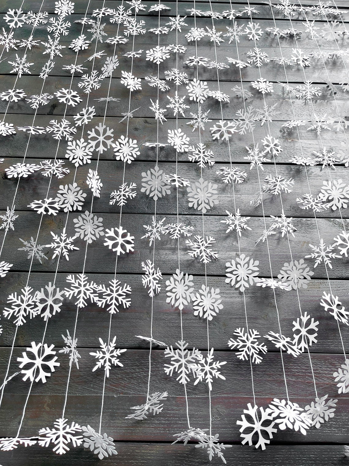 Winter Wedding, Engagement Party Decorations, Snowflake Confetti