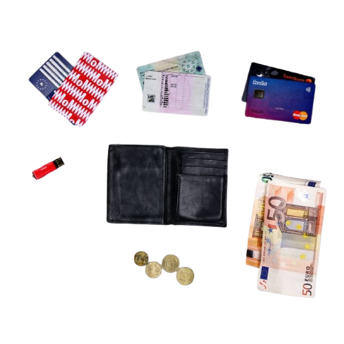 Videz votre portefeuille. Retirez tout le contenu de votre portefeuille.