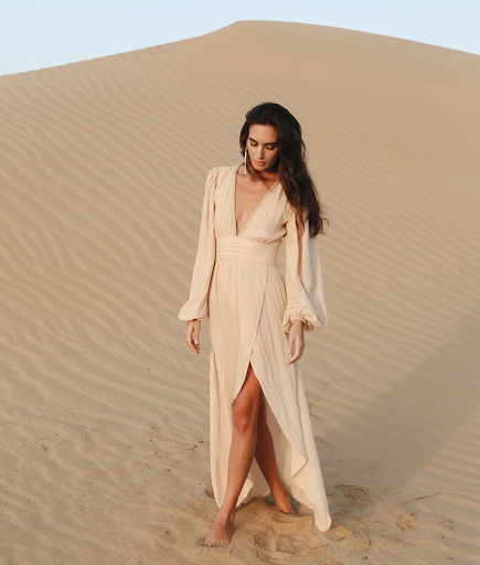 Model on sand