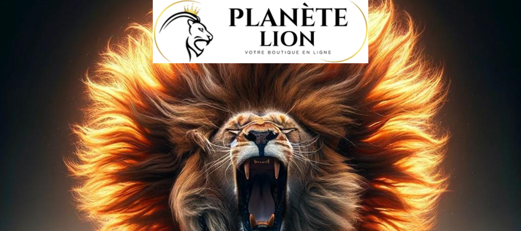 Lion qui rugit avec la crinière au vent