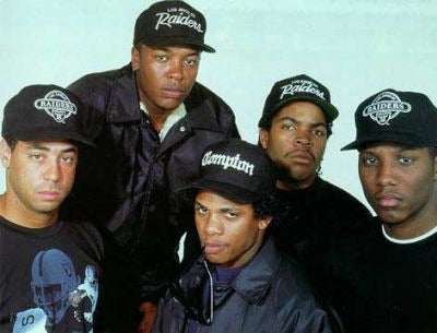 Mid '90s Hip-Hop Fashion