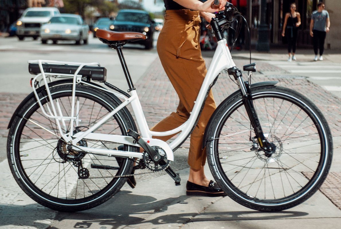 charge bikes plug