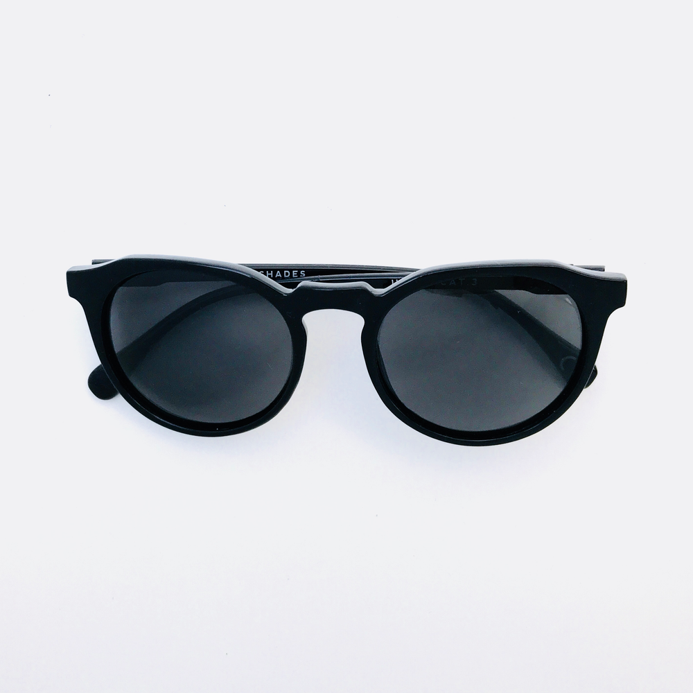 Hillwood - Black frame with Charcoal Pentoptic®️ lens