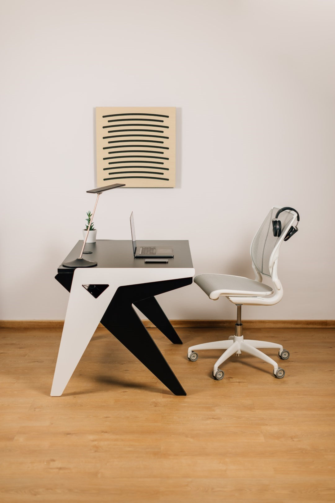 ERGOMOOD Minimalist Office Bundle Desk Chair 