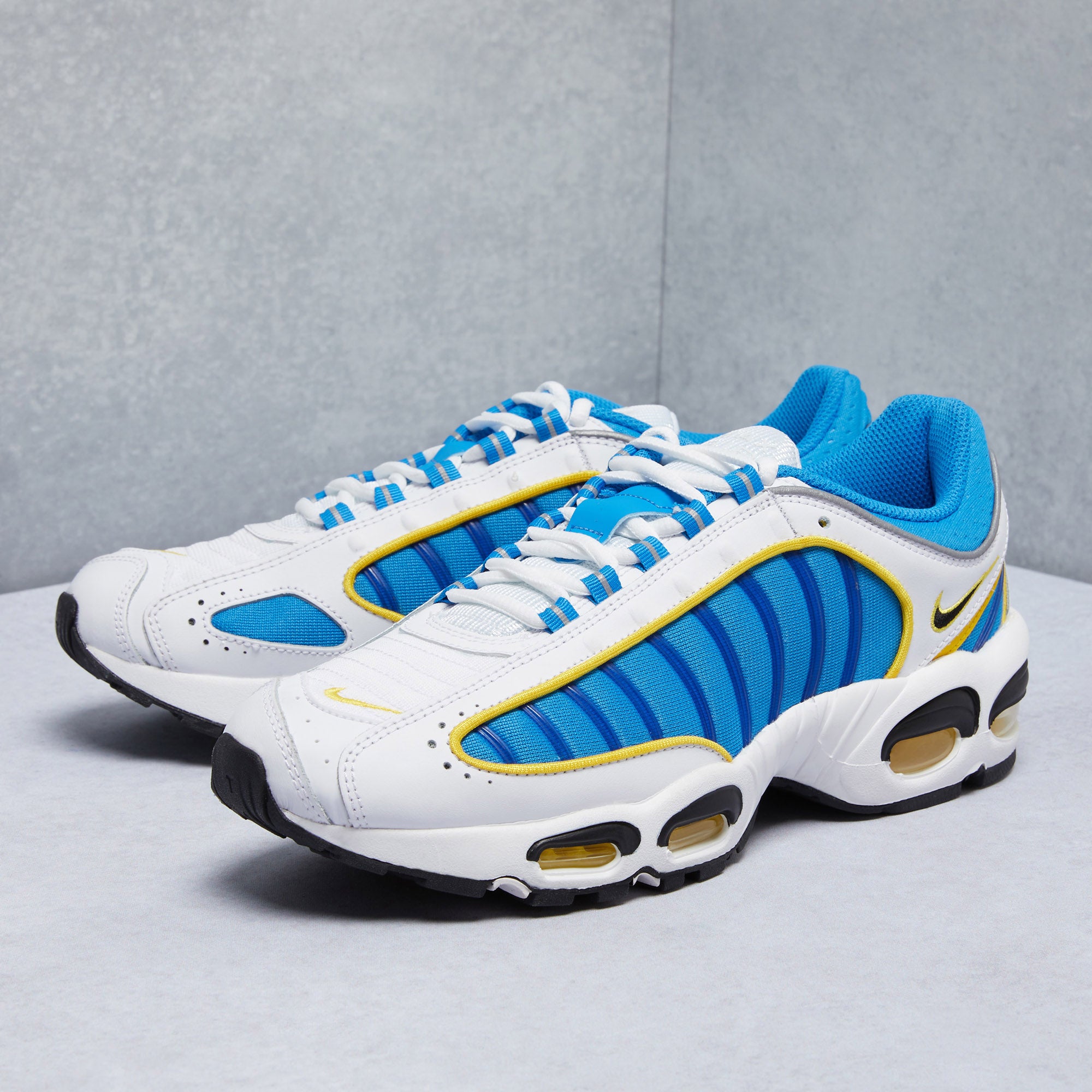 Nike Air Max Tailwind IV Shoe | Dropkick