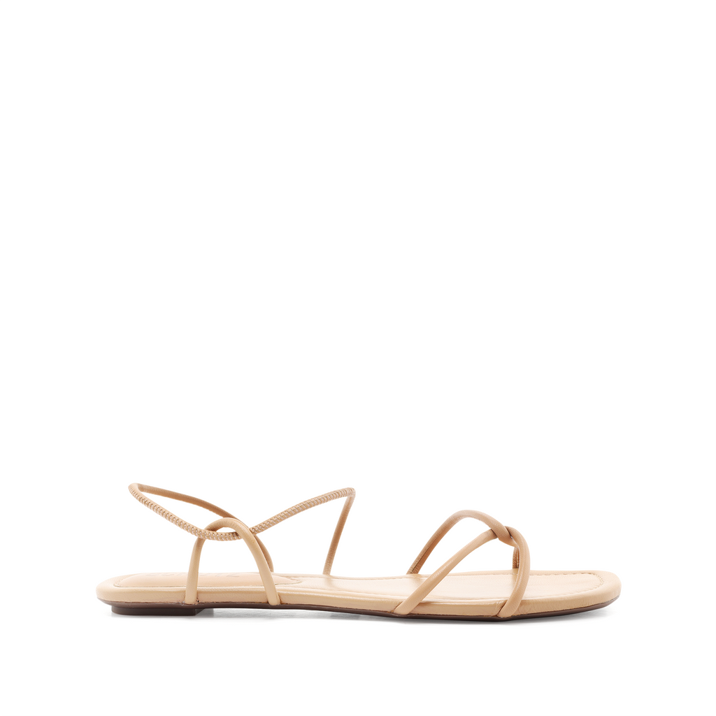 Aimi Strappy Flat Sandal in Leather 