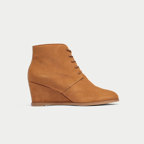 brown wedge boot