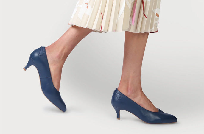 extra wide fit court shoe navy blue