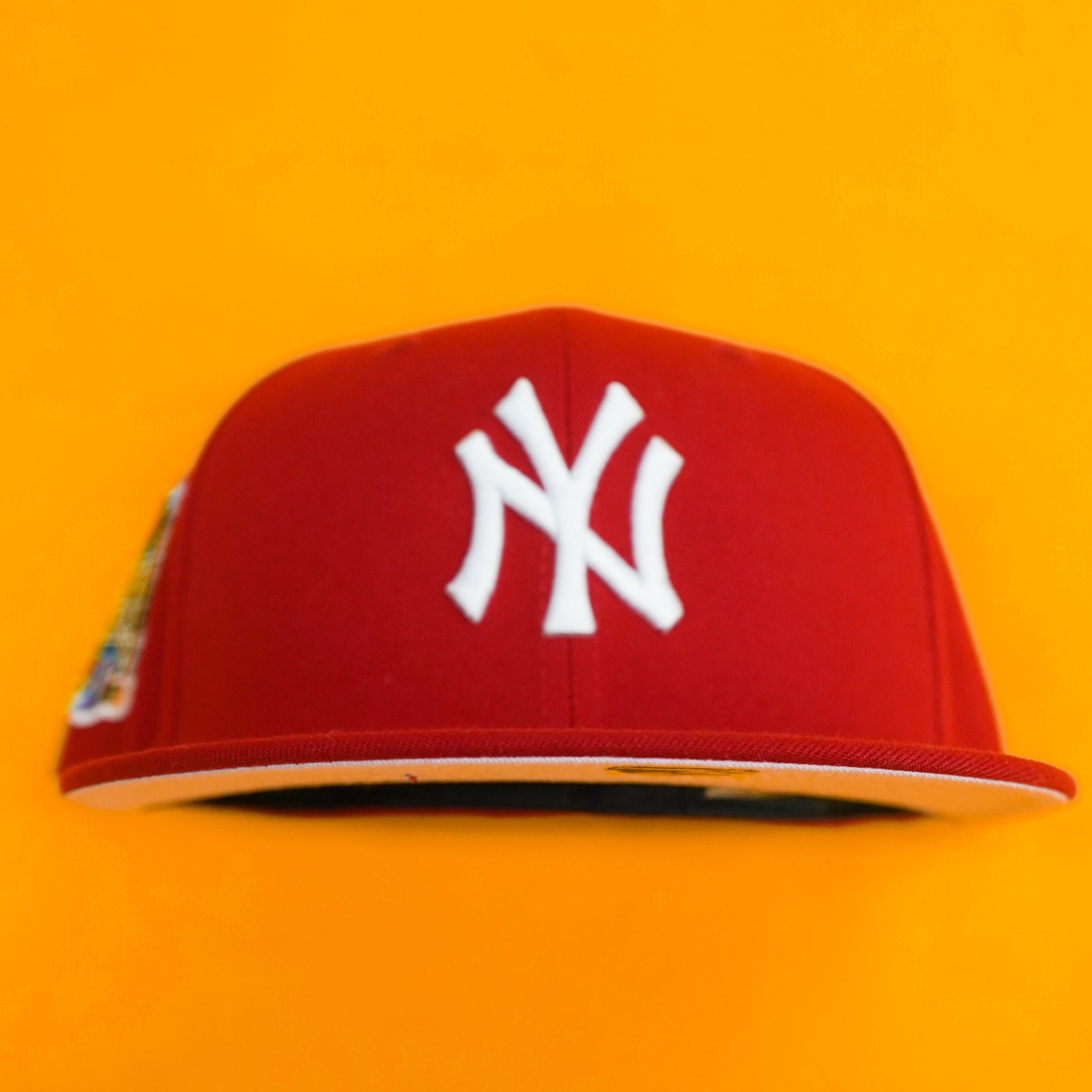 yankee fitted pink under brim