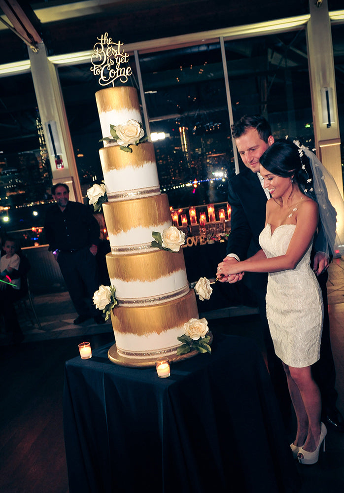 Cutting wedding cake