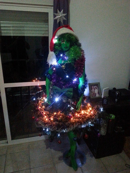 Mannequin Christmas Tree! – Green Devil