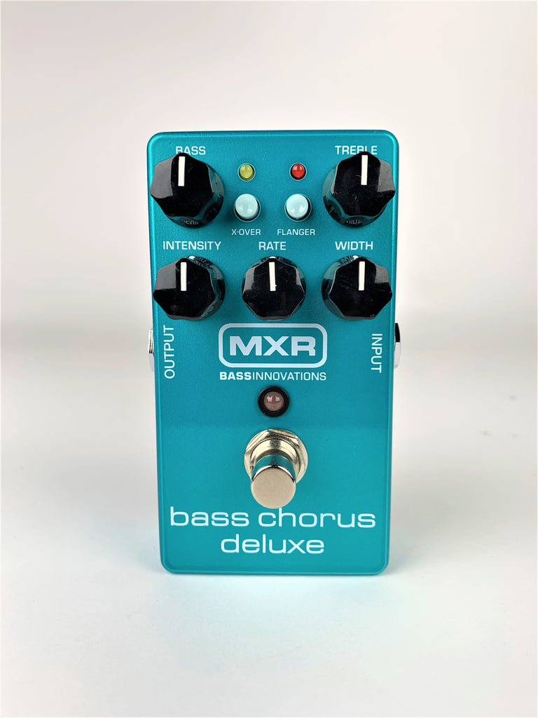 mxr m83 bass chorus deluxe pedal