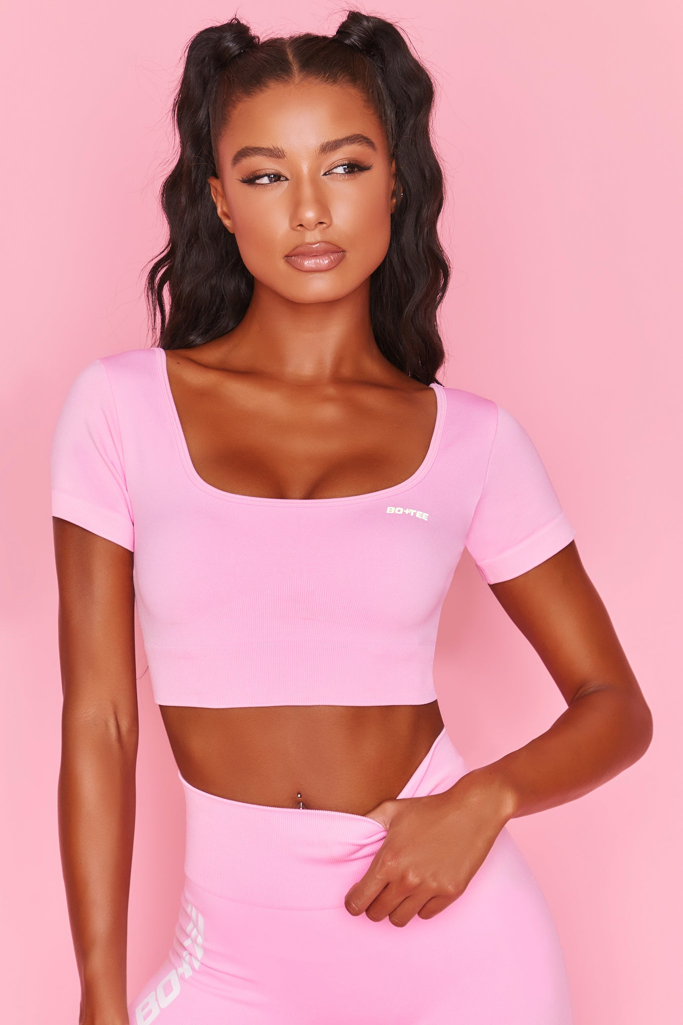 Elevate Seamless Short Sleeve Crop Top In Pink Bo Tee