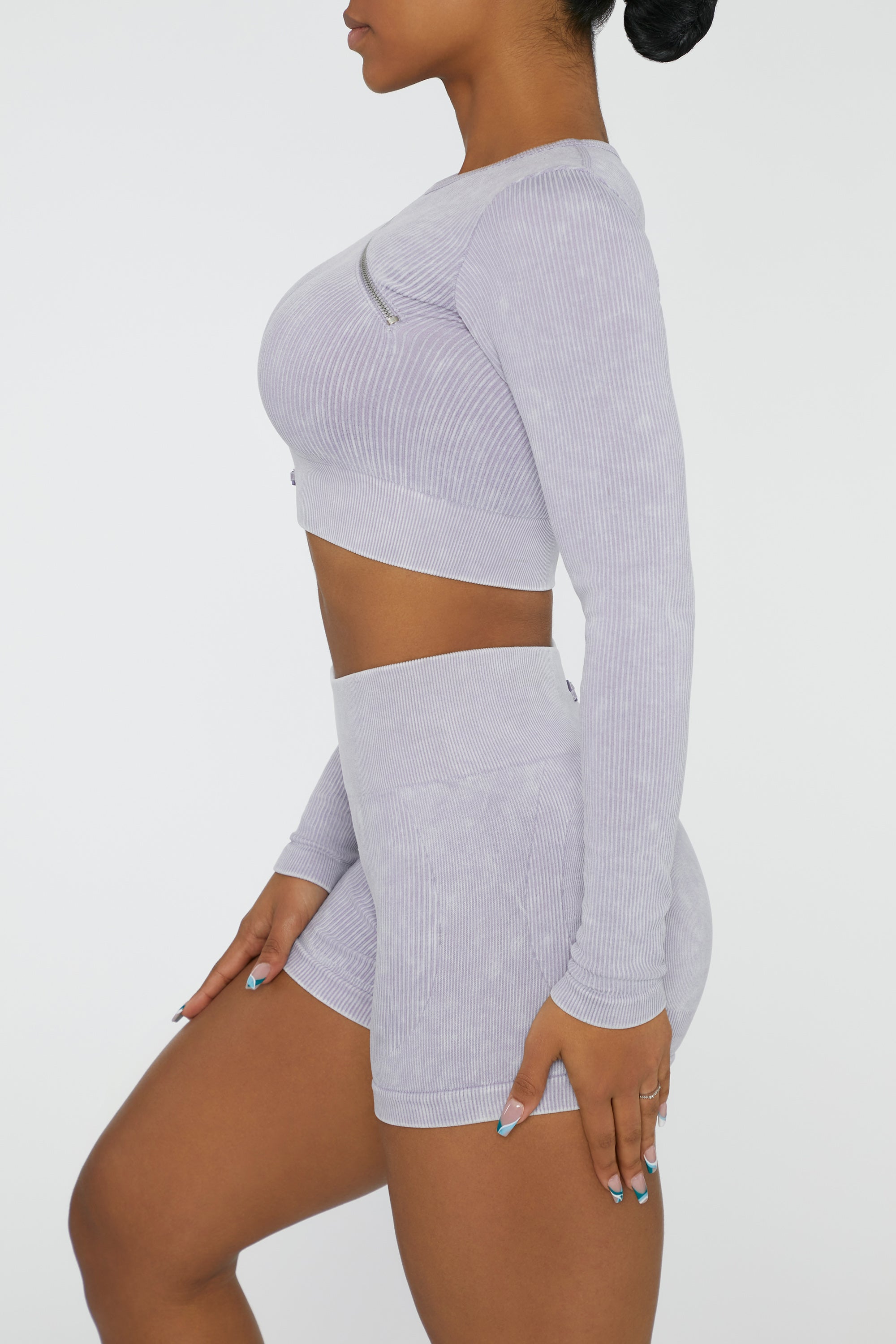 Agile - Crop Top in Lilac