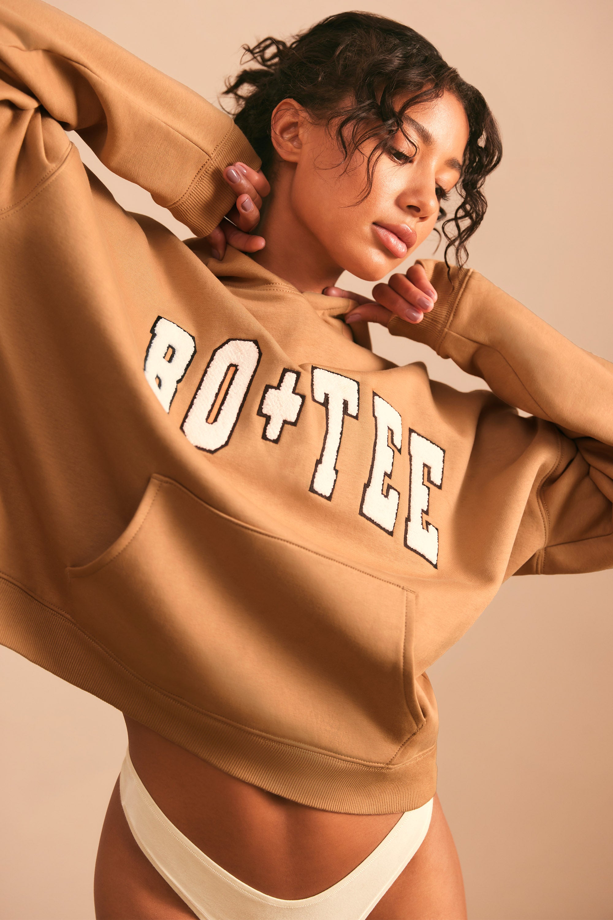 Off Duty - Oversized Hoodie in Chestnut Brown