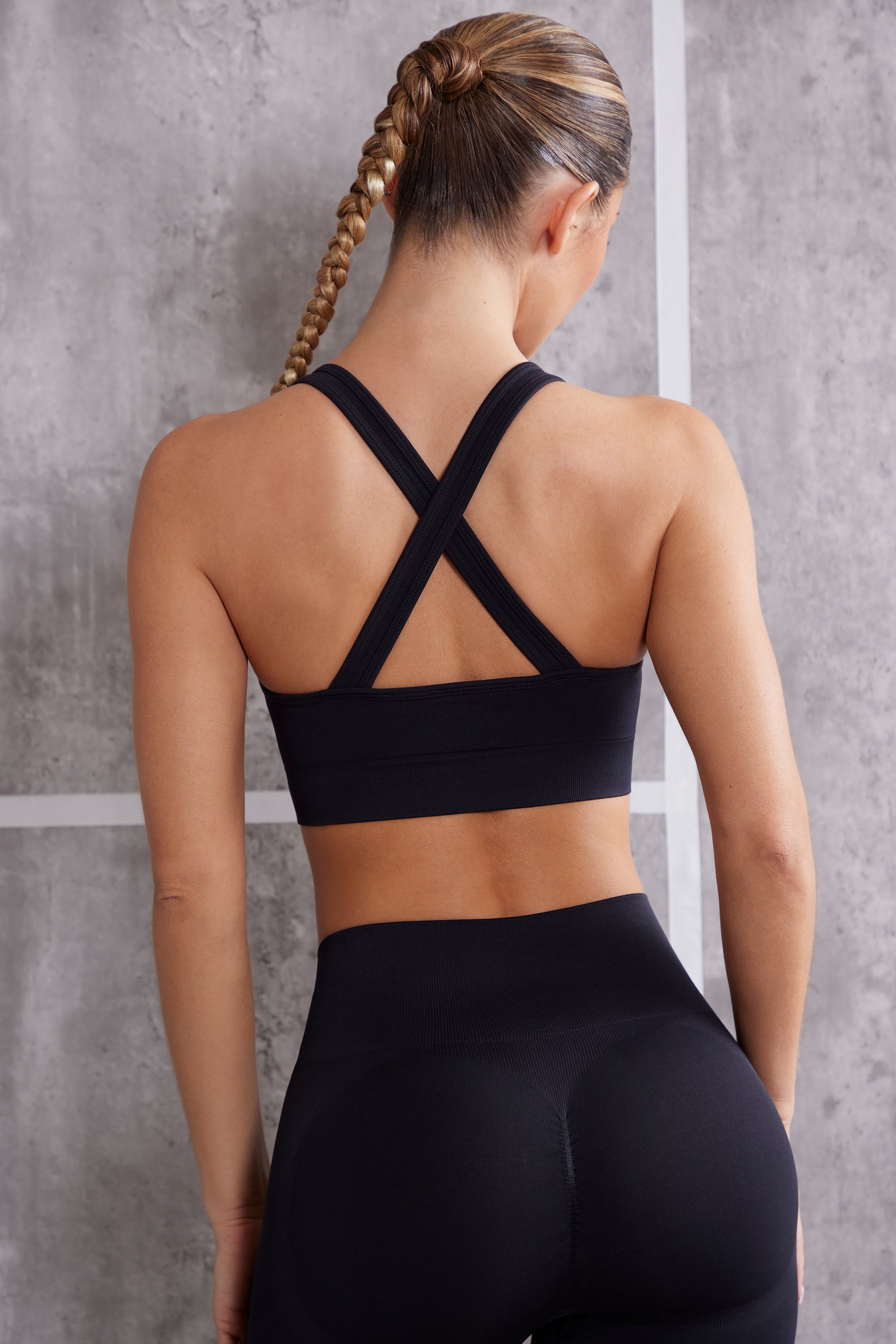 Checkered sports bra Tan – peace-lover