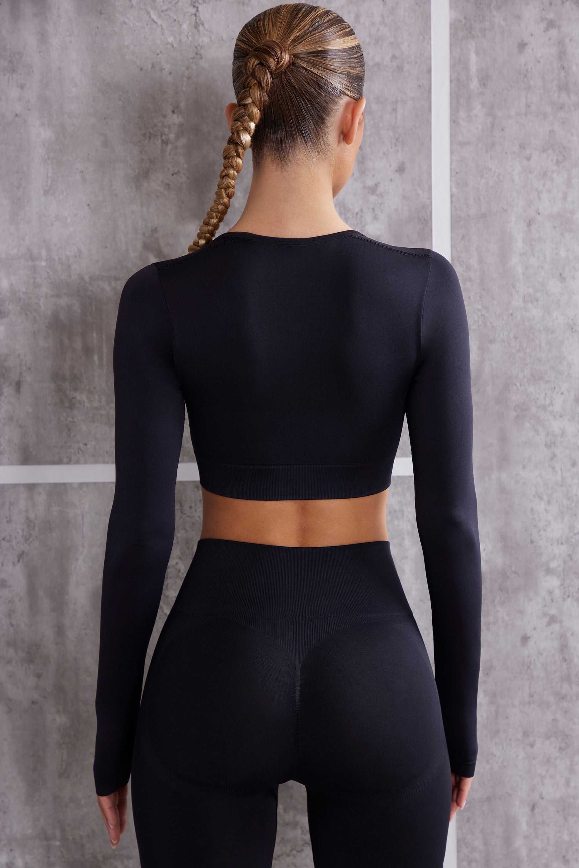 Ultra Long Sleeve Half Zip Sports Top-Black