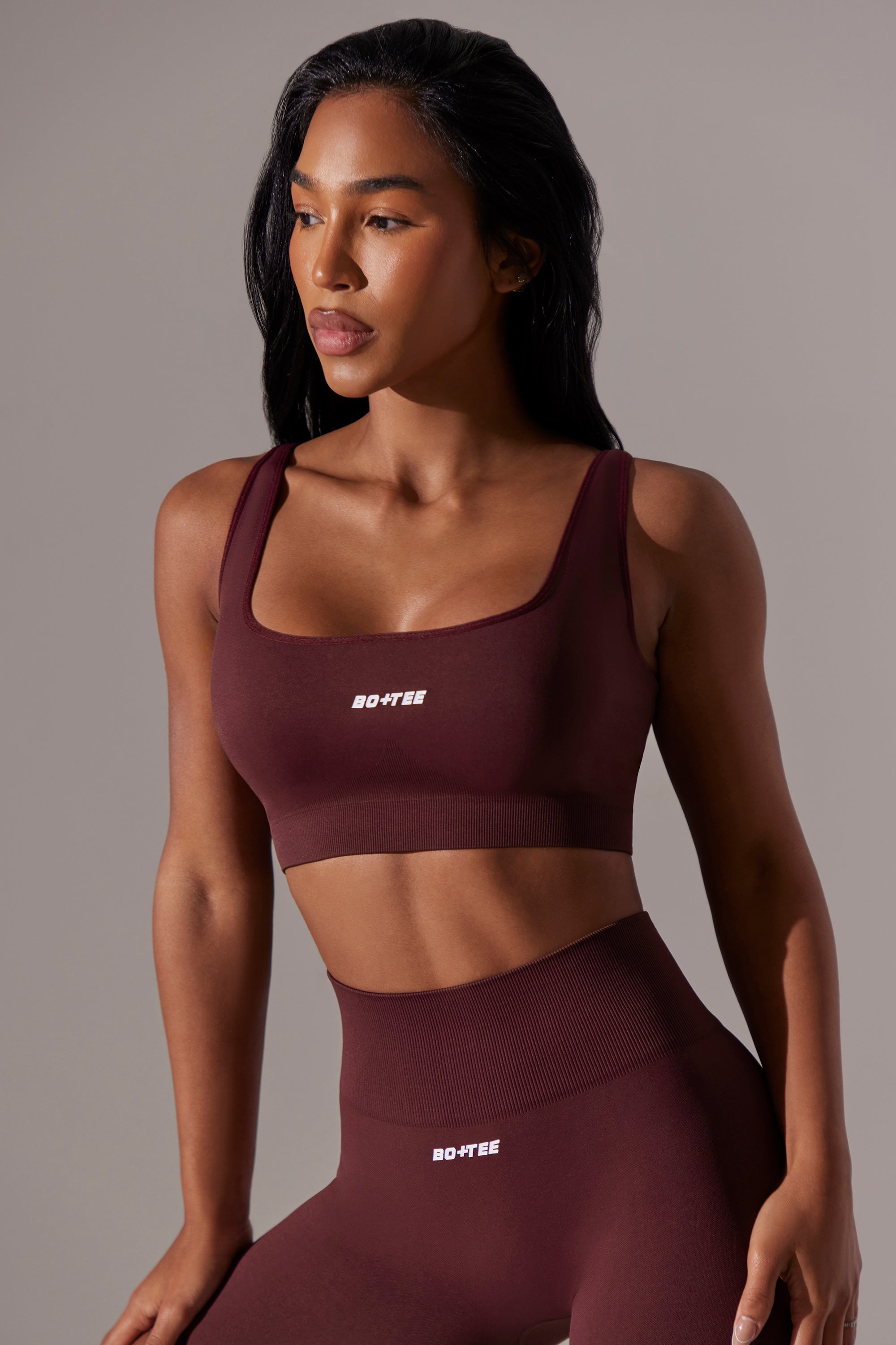 Streamline Seamless Strappy Sports Bra in Raspberry