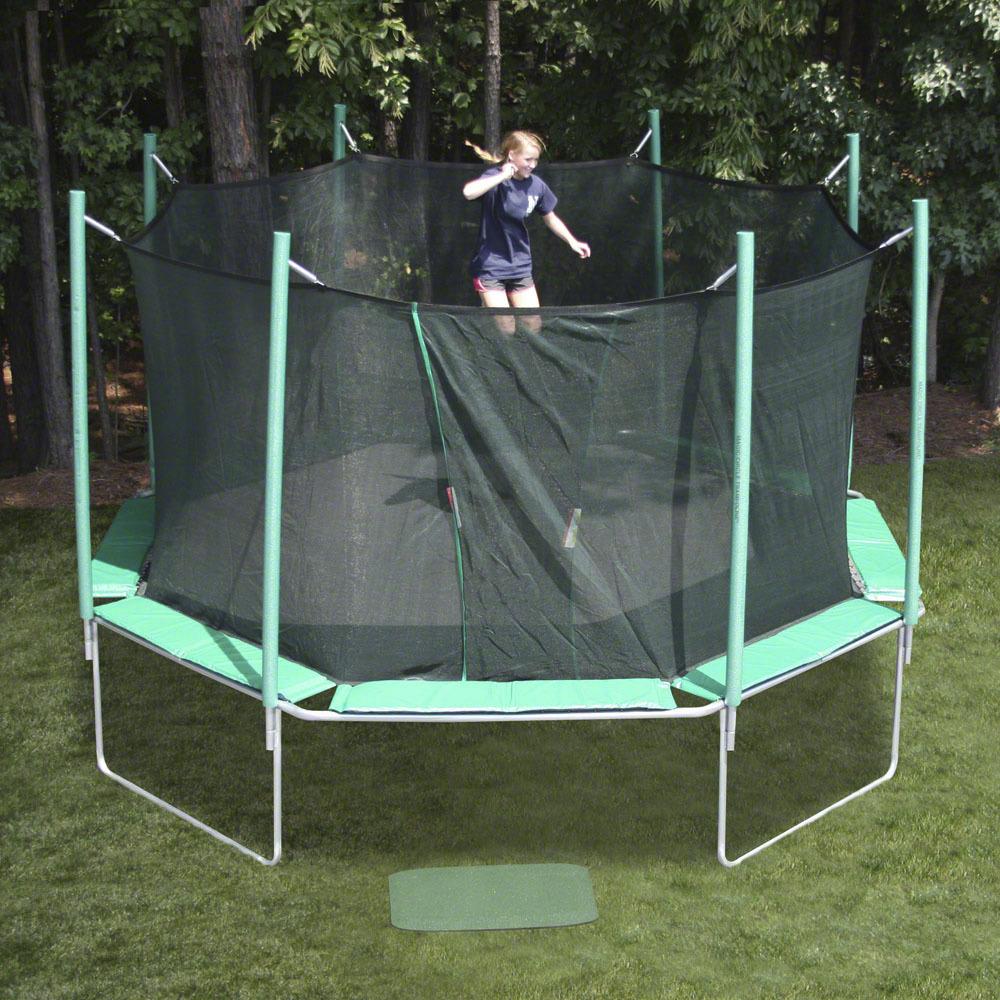 octagonal trampoline for adults to have fun