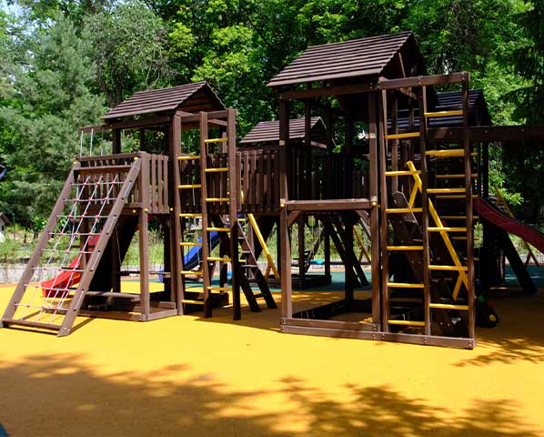 Why are Materials other than Rubber Mulch aren’t Suitable for Playgrounds?
