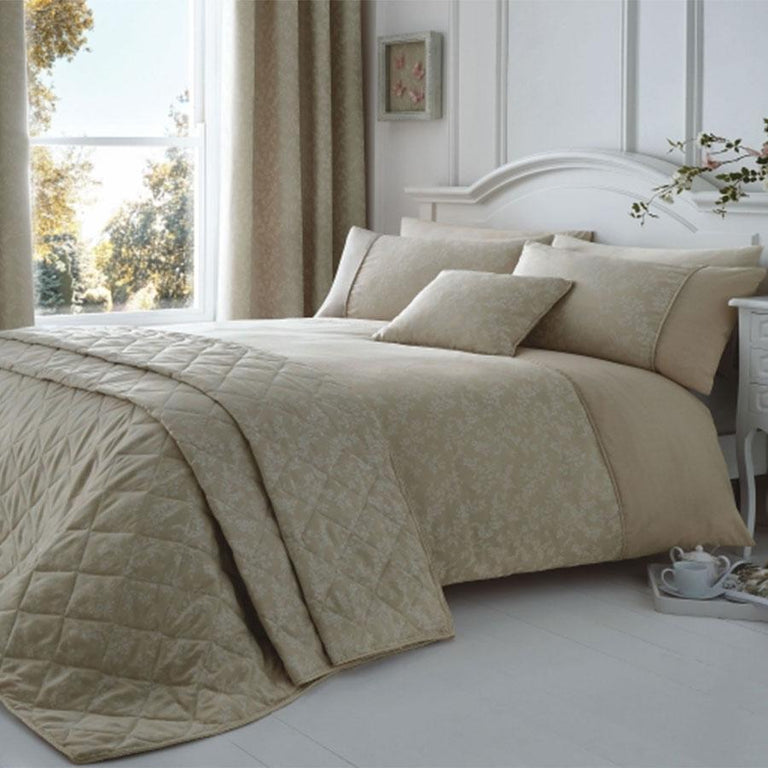 Serene Ebony Natural Duvet Set Taskers