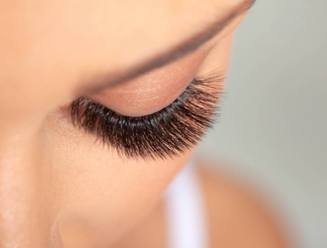 eyelash extensions pros