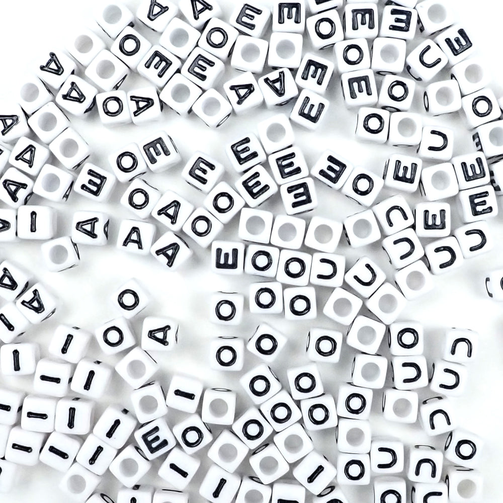 Plastic White Mixed Alphabet Beads, Round 7mm, (Horizontal), 1000