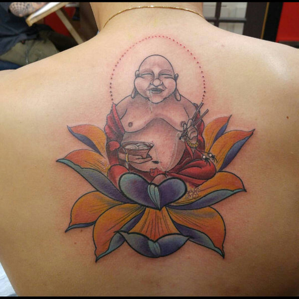 Tatouage Bouddha rieur dans le dos