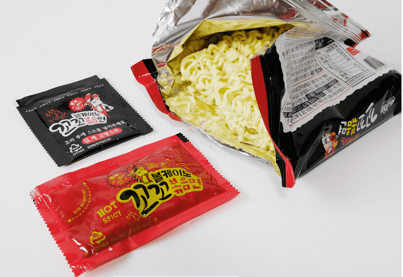 Paldo Volcano Chicken Spicy Noodle Ramen 4 Pack 560g