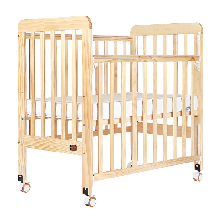 baby cot with wheels