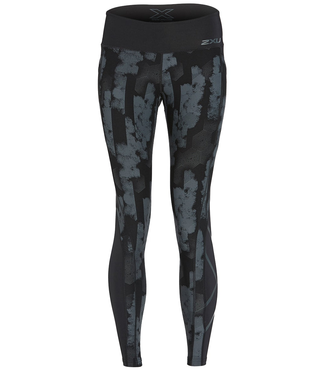 2XU women's printed mid rise pocket compression tight - geo stripe/turbulance xl - swimoutlet.com