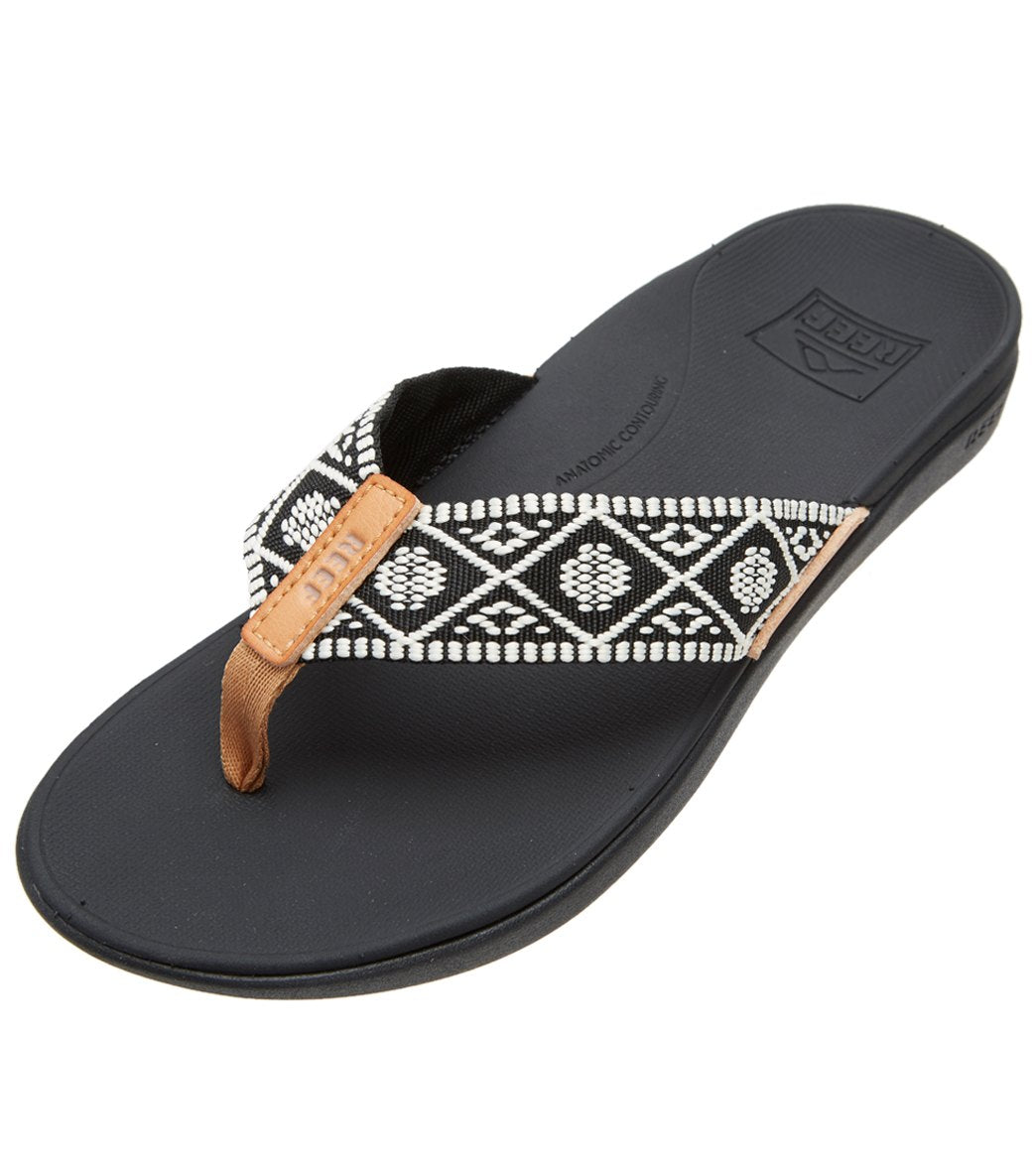 Reef Ortho-Bounce Woven Flip Flop - Black/White 5 - Swimoutlet.com