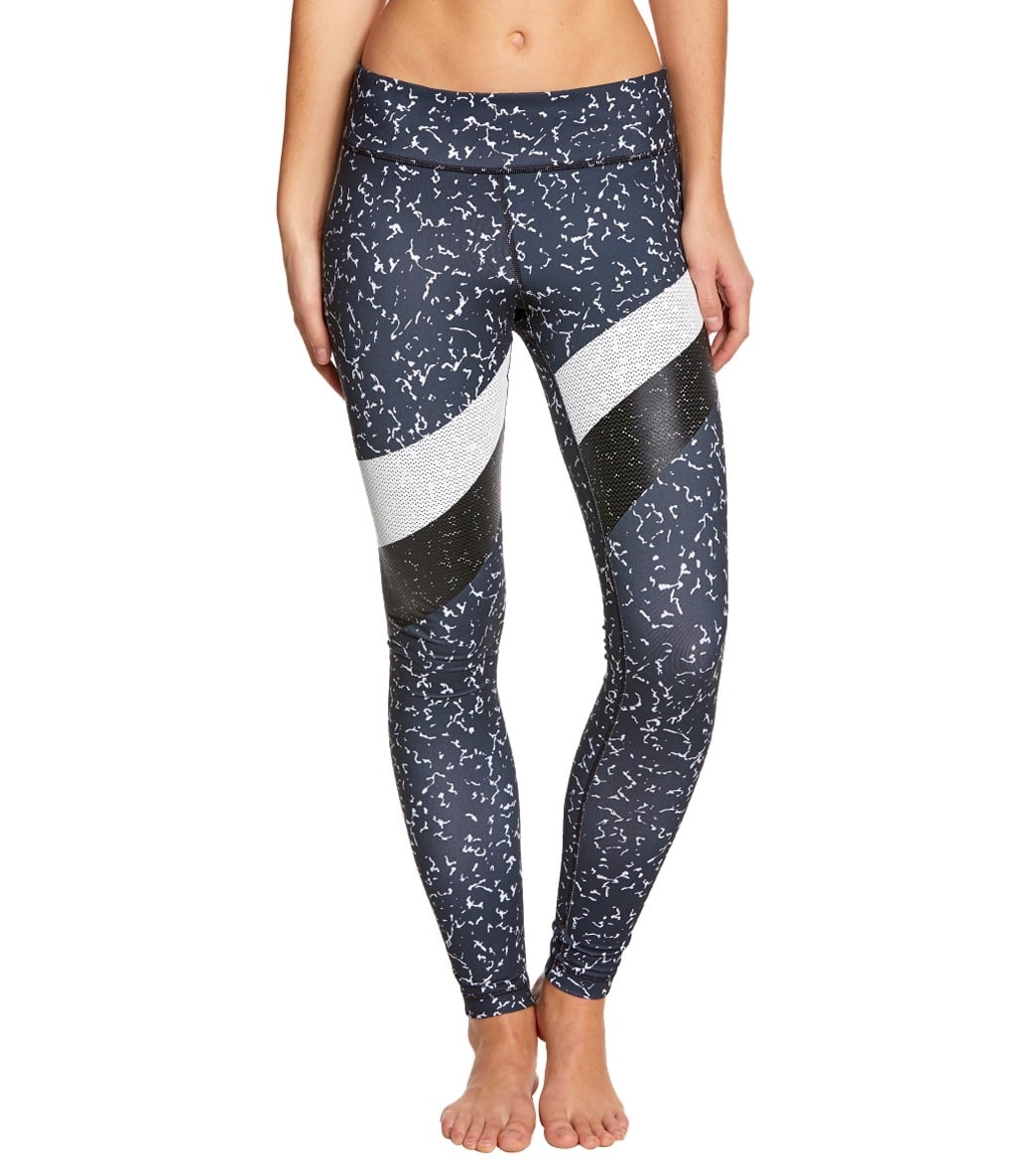 Under Armour Women's Mirror Marble Stripe Leggings - Black/White/Gray Area X-Small - Swimoutlet.com