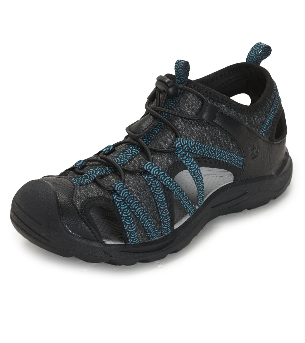 6 Best Women's Water Shoes For Hiking Wet Trails