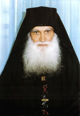 Saint Ephraïm de Katounakia, une vision qu'il a eue de Gerondissa Macrina. monasterevmc.org