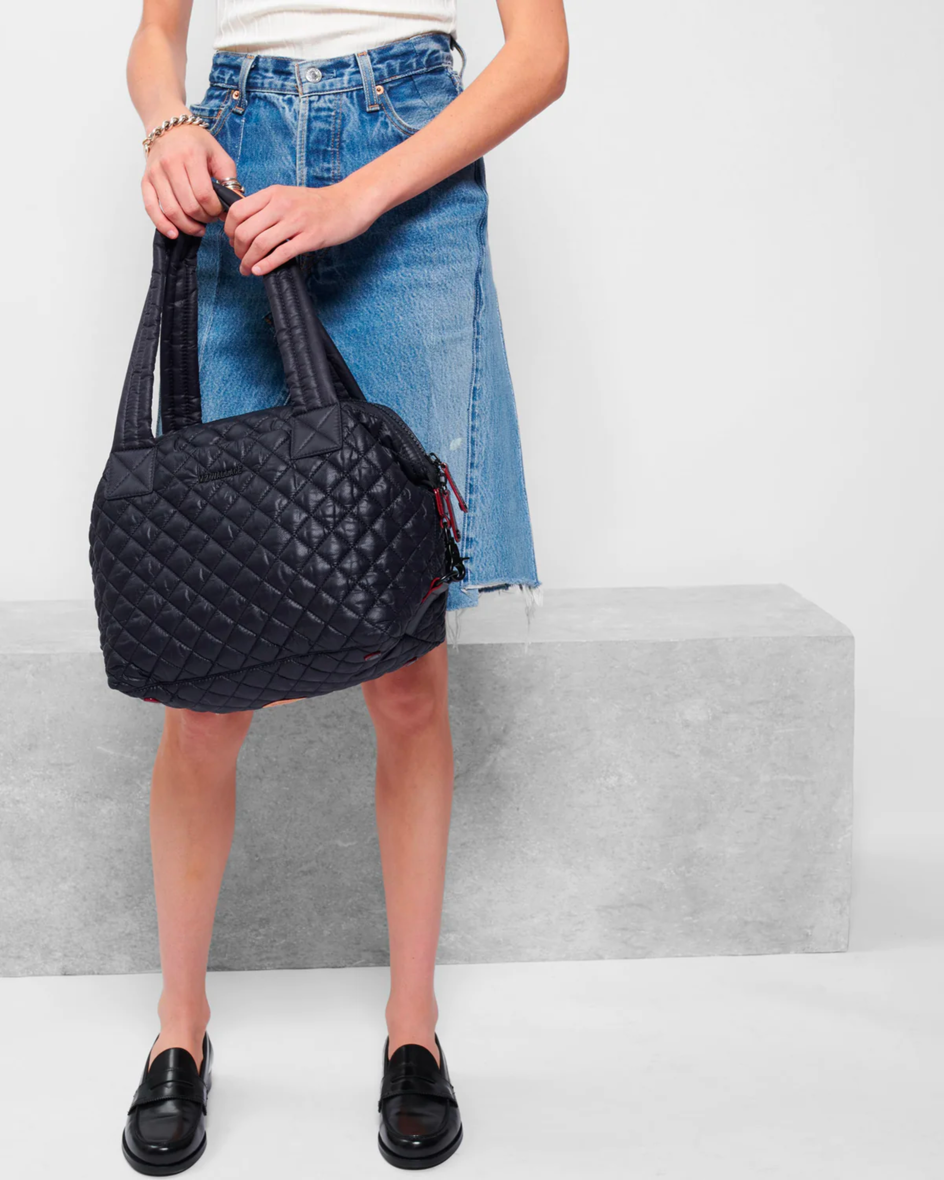 Black Rattan Petit Moyen Shoulder Bag