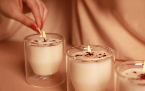14 Benefits of Paraffin Wax Candles: Pros & Cons of Paraffin Candles!