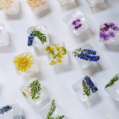 Make the most out of your tea and try edible flower ice combined with