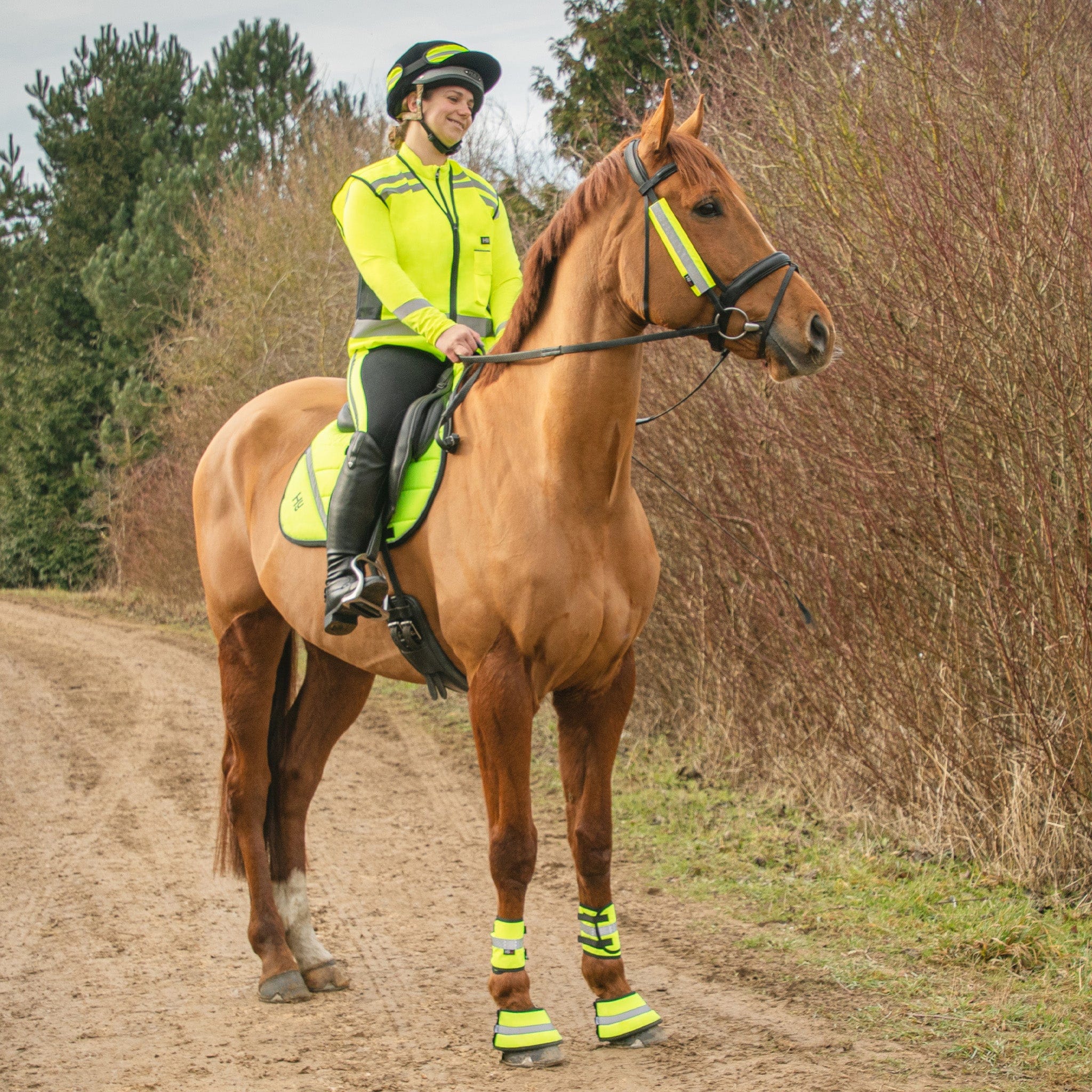 hi viz saddle pad